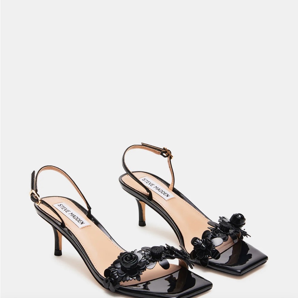 Steve Madden Black Patent Slingback Heeled Sandals with Floral Applique - Picture 3 of 5